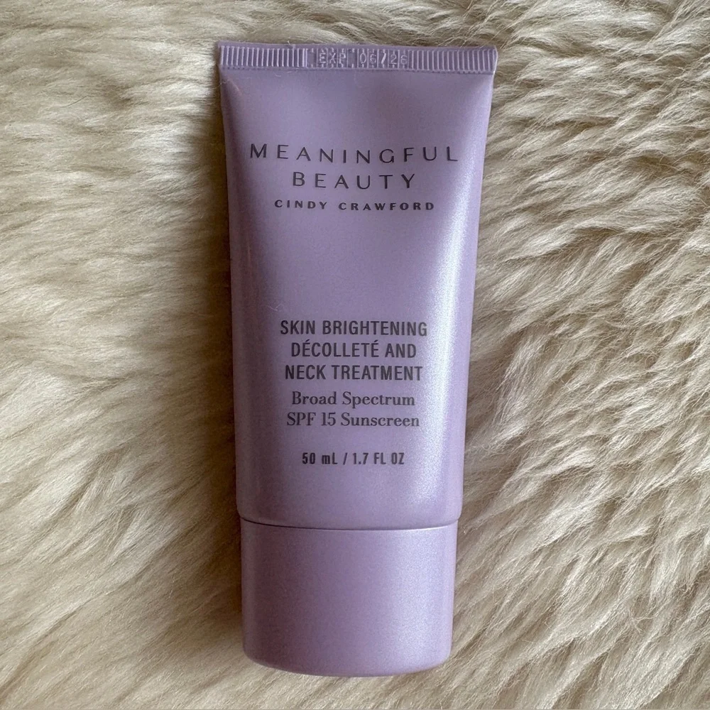 NEW Cindy Crawford Meaningful Beauty Skin Brightening Décolleté & Neck Treatment